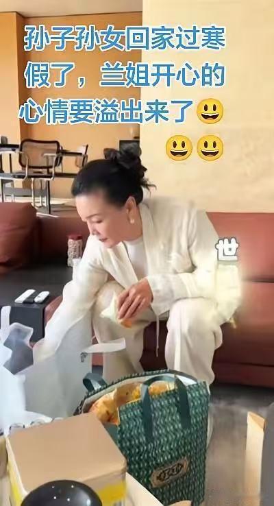 小玥儿和小霖霖回北京啦，这或许是他们头一回在北京过寒假，大家都在好奇他们能否适应