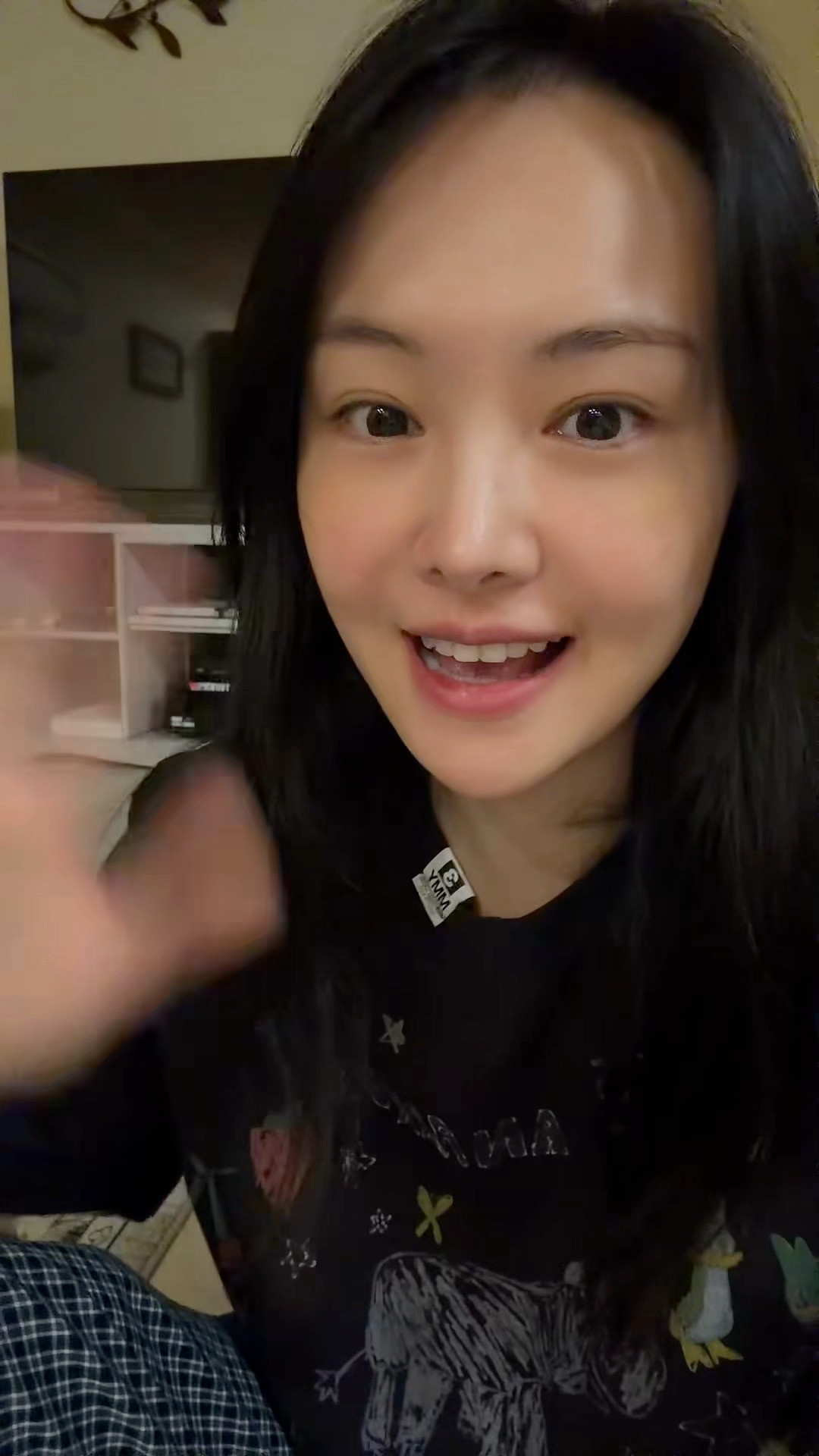 天呐，在tk刷到爽子了，不说话差点没认出来。。。