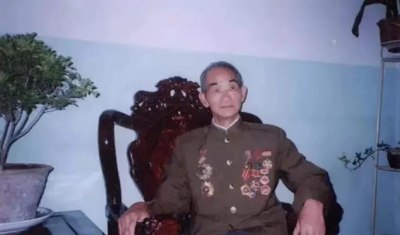 “1952年，志愿军总部收到一封战报，政治部主任杜平看完怒道：“打了一辈子仗，从