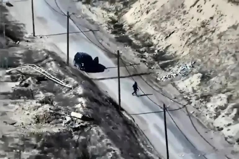 内塔尼亚胡指责哈马斯违反加沙停火协议以色列总理本雅明·内塔尼亚胡表示：·哈马斯持