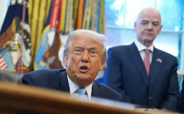 稳了？稳了！特朗普将获一个大奖？半岛电视台：特朗普将出席2026世界杯抽签仪