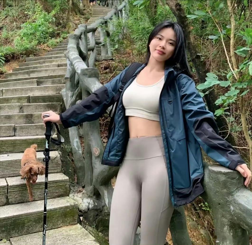 深圳爬山系列之梧桐山栈道。