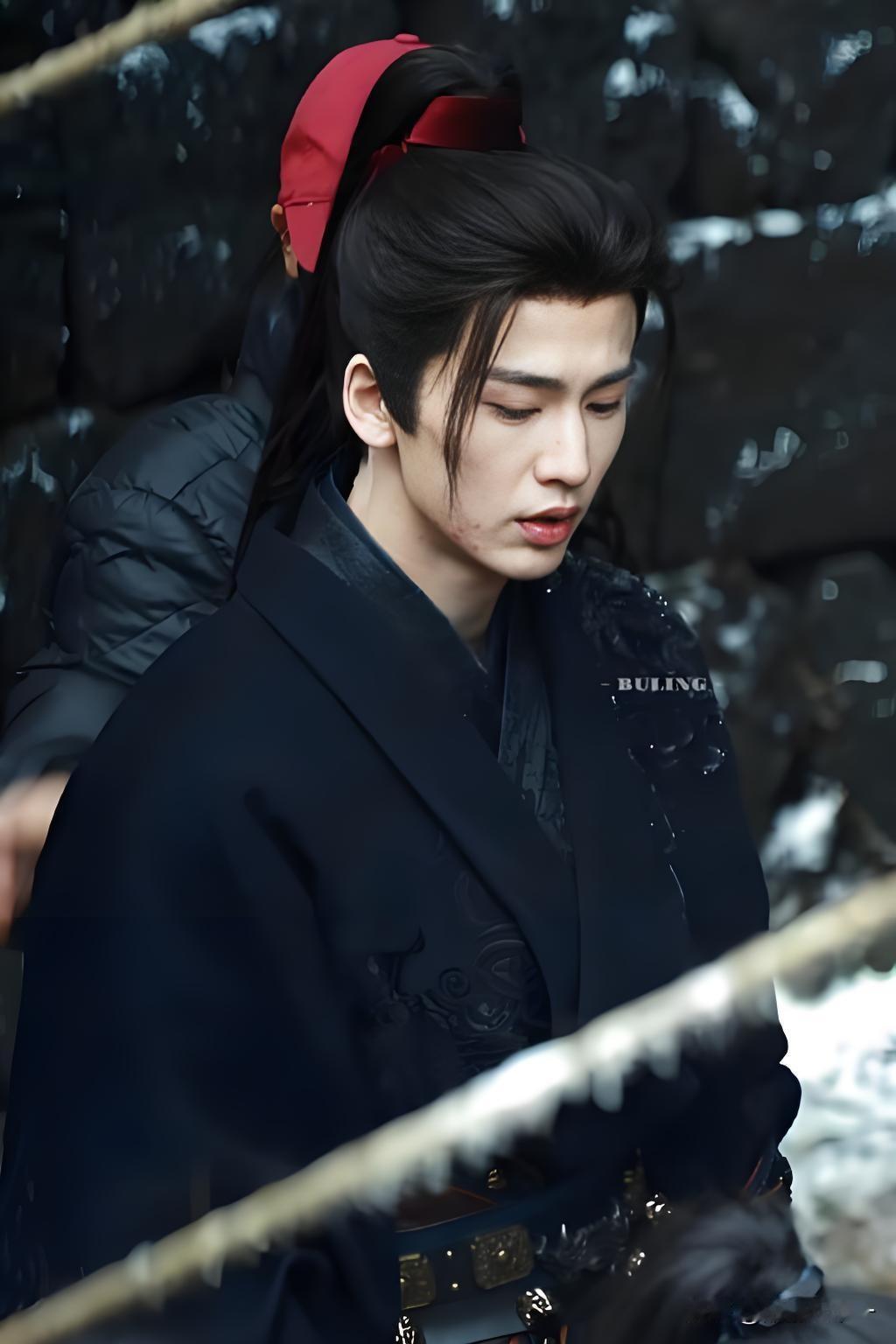 原来年是这样过的，《逐玉》里言正这一句话，初听一蒙，再细一品真的是替他感