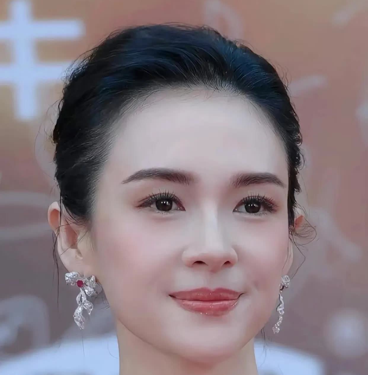 我有种预感章子怡这辈子，就是汪峰找老婆最大的天花板了！在汪峰交往