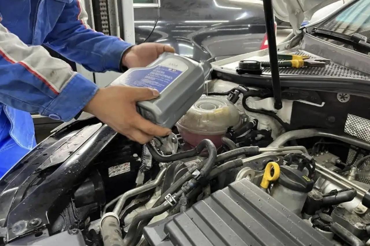 很多车主买车时，都会听到销售说“这款车变速箱终身免维护”，但这句话真的能信吗？我