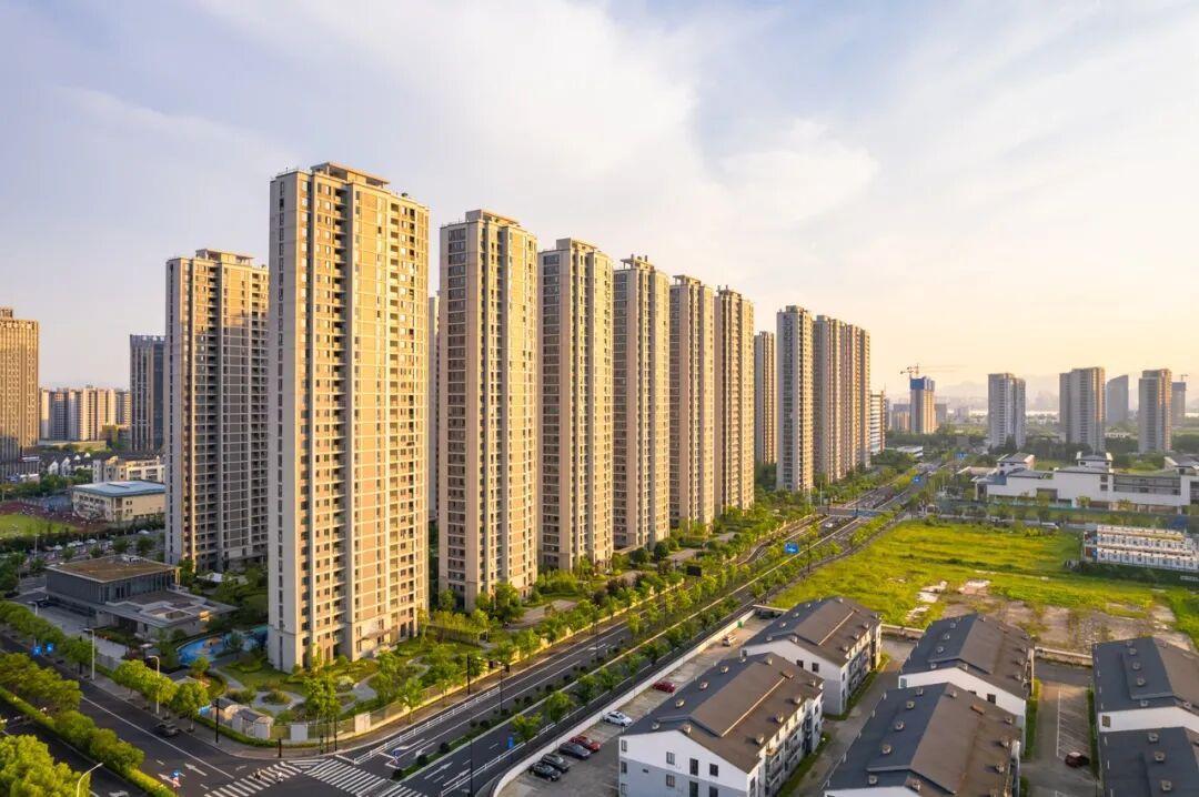 你的公积金要“醒”了！中央罕见点名，10万亿沉睡资金将如何撬动你的买房梦与安居愿