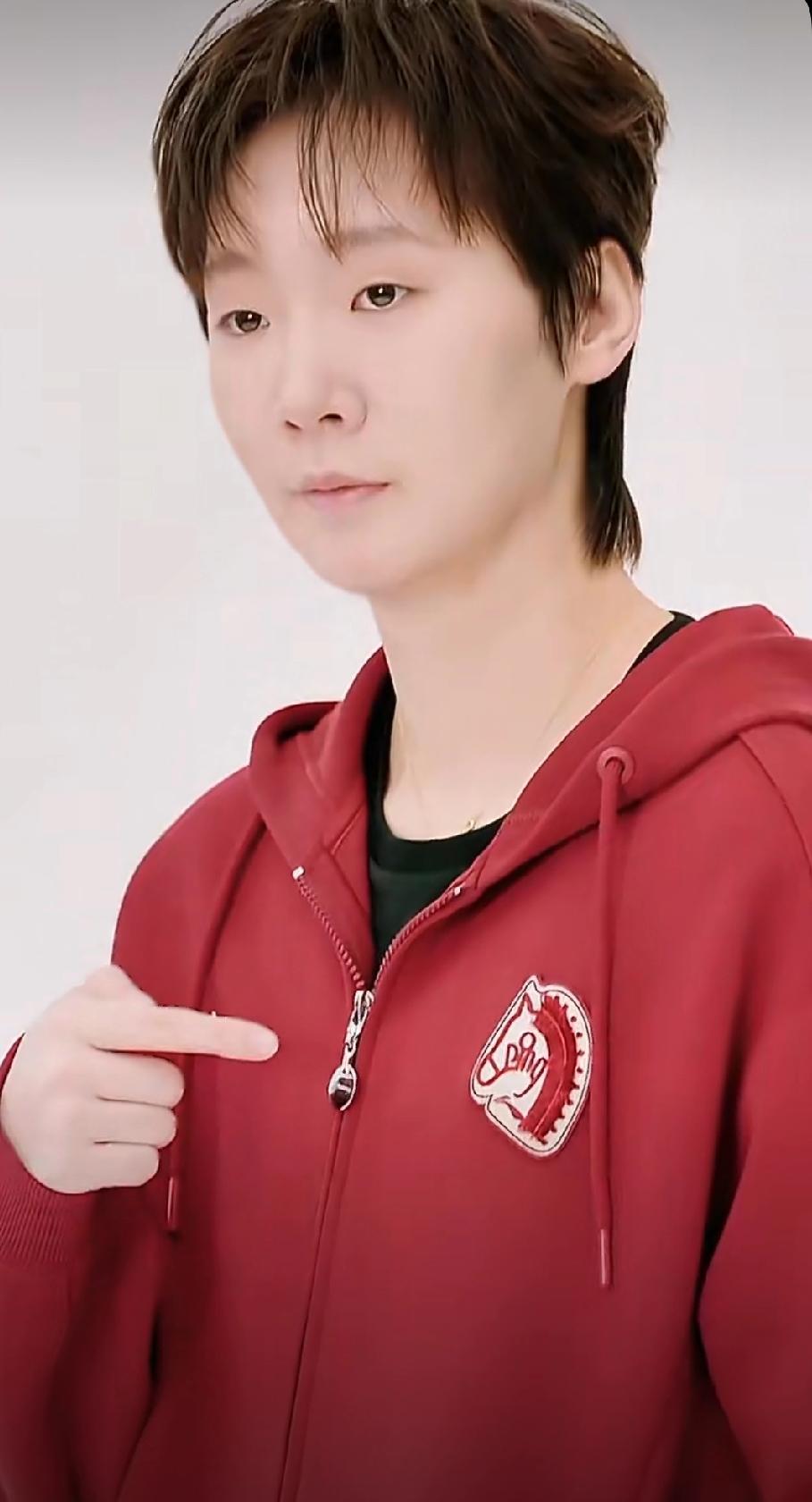 小小李宁拿捏！作为代言奢牌推封主流大刊，被时尚圈完全认可的体坛超模，王曼昱为李宁