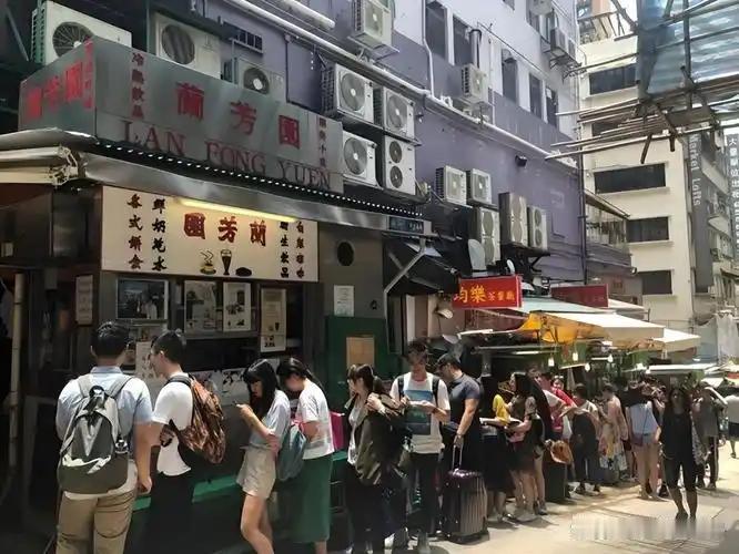 那些拒绝说普通话客户、只接待粤语和英语客人的香港店铺，无论是餐饮还是其他行业，都