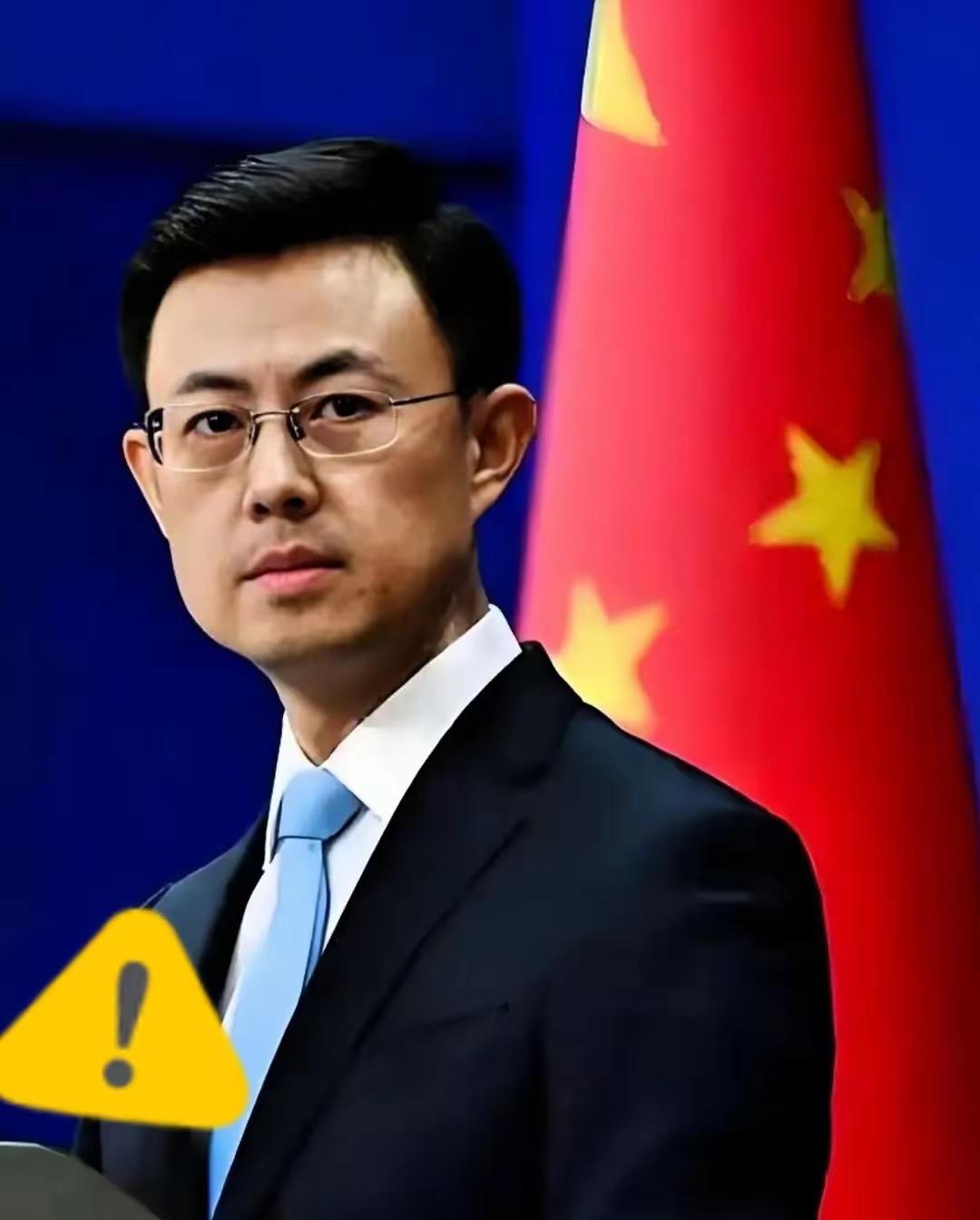 老百姓进个火车站，包里的指甲刀都得掏出来过几遍机器。可轮到真正关系到产业命脉的