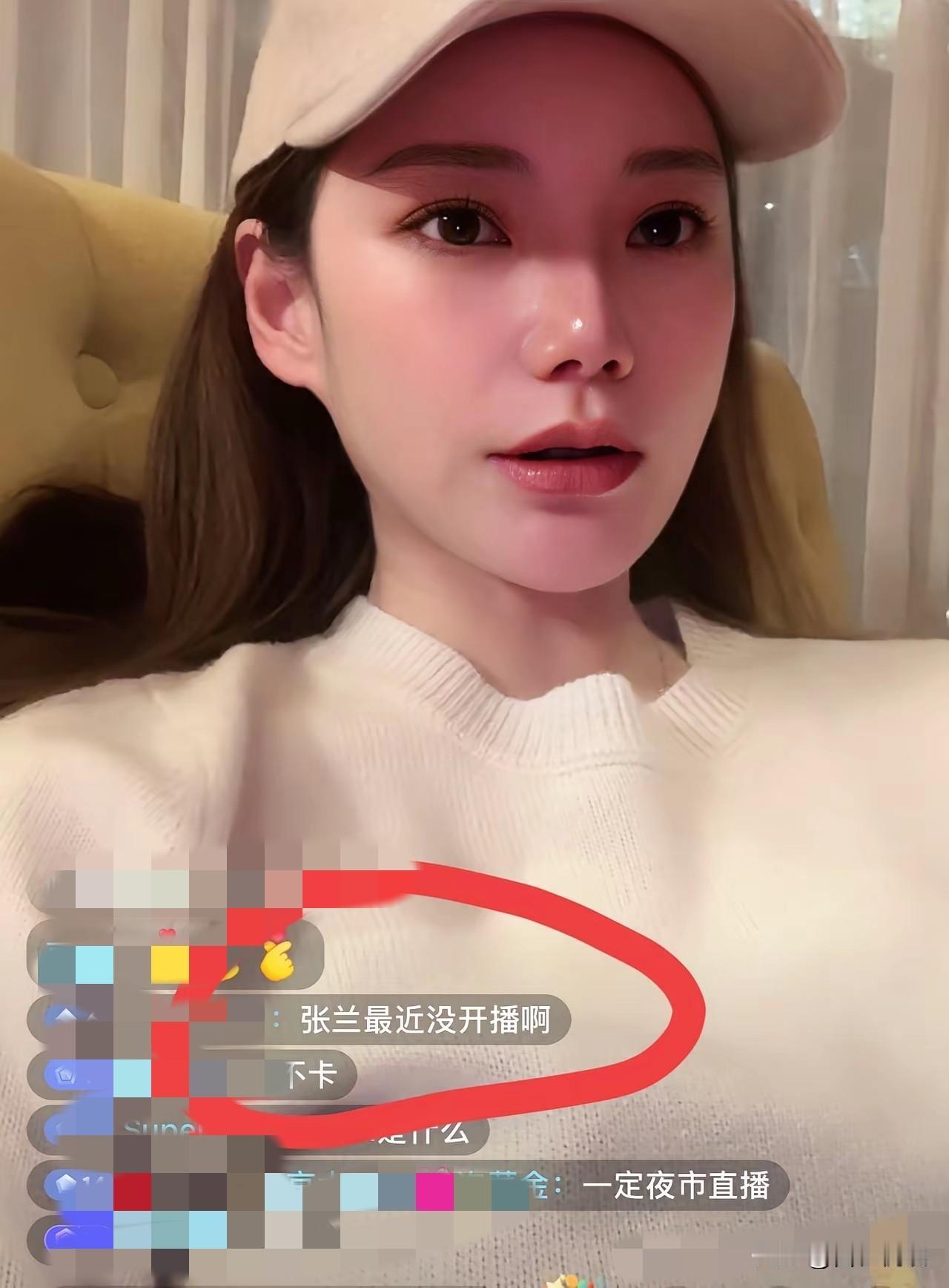 你说她幸福吧特殊时期自己来回跑有过娃的人都知道多辛苦候机的时候都不敢休