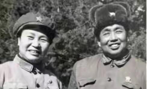 1943年37岁的许世友第三次结婚，在热闹的婚礼现场，许世友突然掏出手枪，朝着新