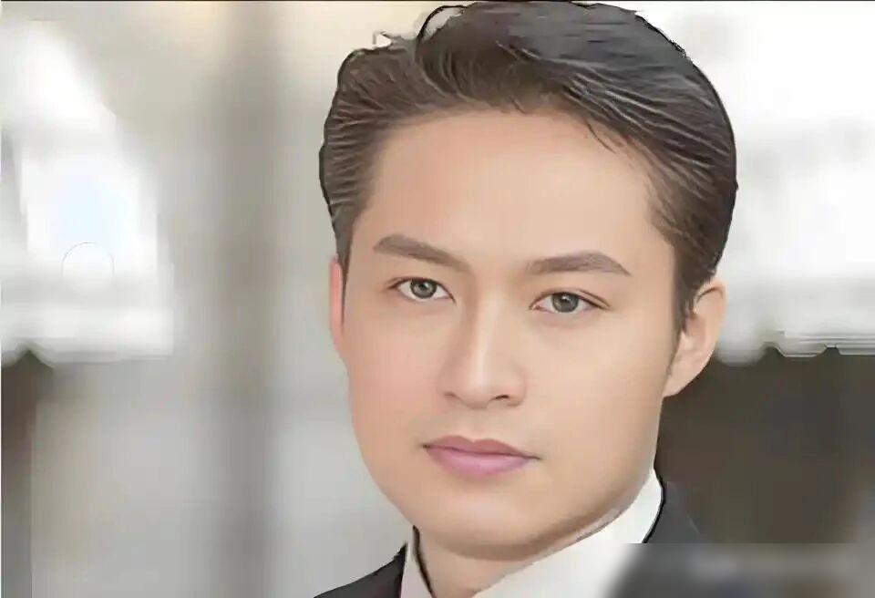 马景涛在直播间低血糖晕倒时，68岁的吕良伟生理年龄才39。都是一代男神，凭什么？