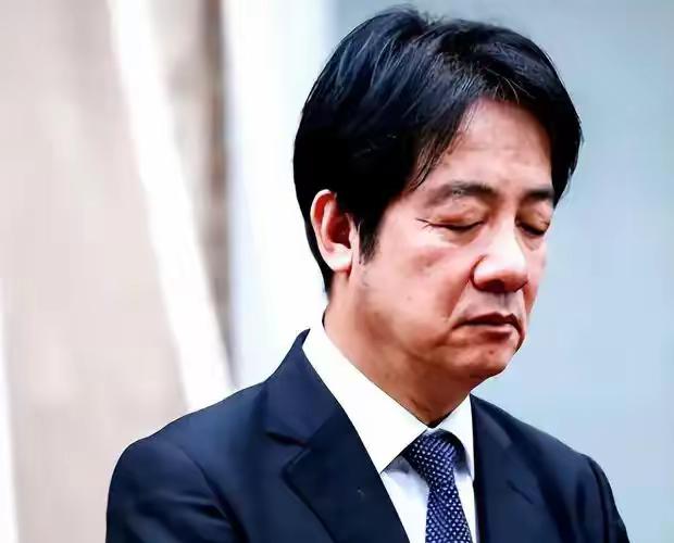 就在刚刚，台“外事部”再次发表声明，7月12日，针对南海仲裁案十周年，台湾地区外