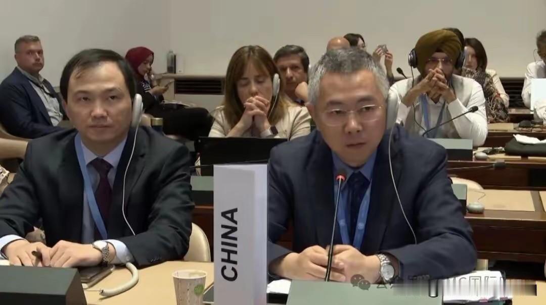【中方严正驳斥美方：绝不接受，坚决反对！】8月11日，在日内瓦裁军谈判会议上，美