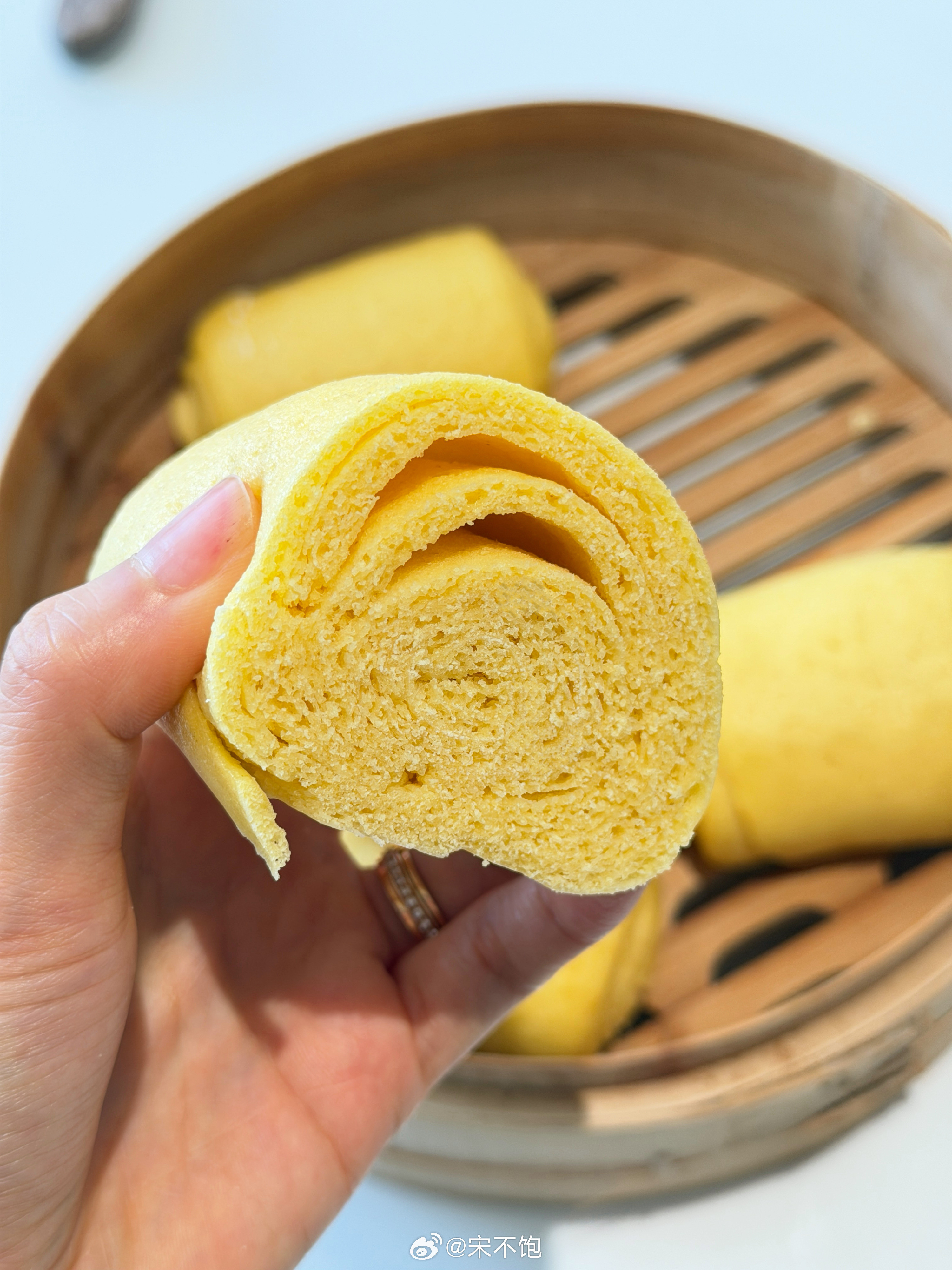 超香的玉米面花卷在家吃饭有多快乐