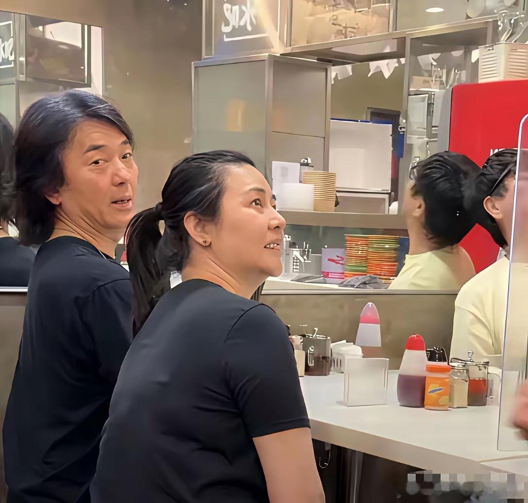 郑伊健和蒙嘉慧，这样一起老去也挺好的。​​​