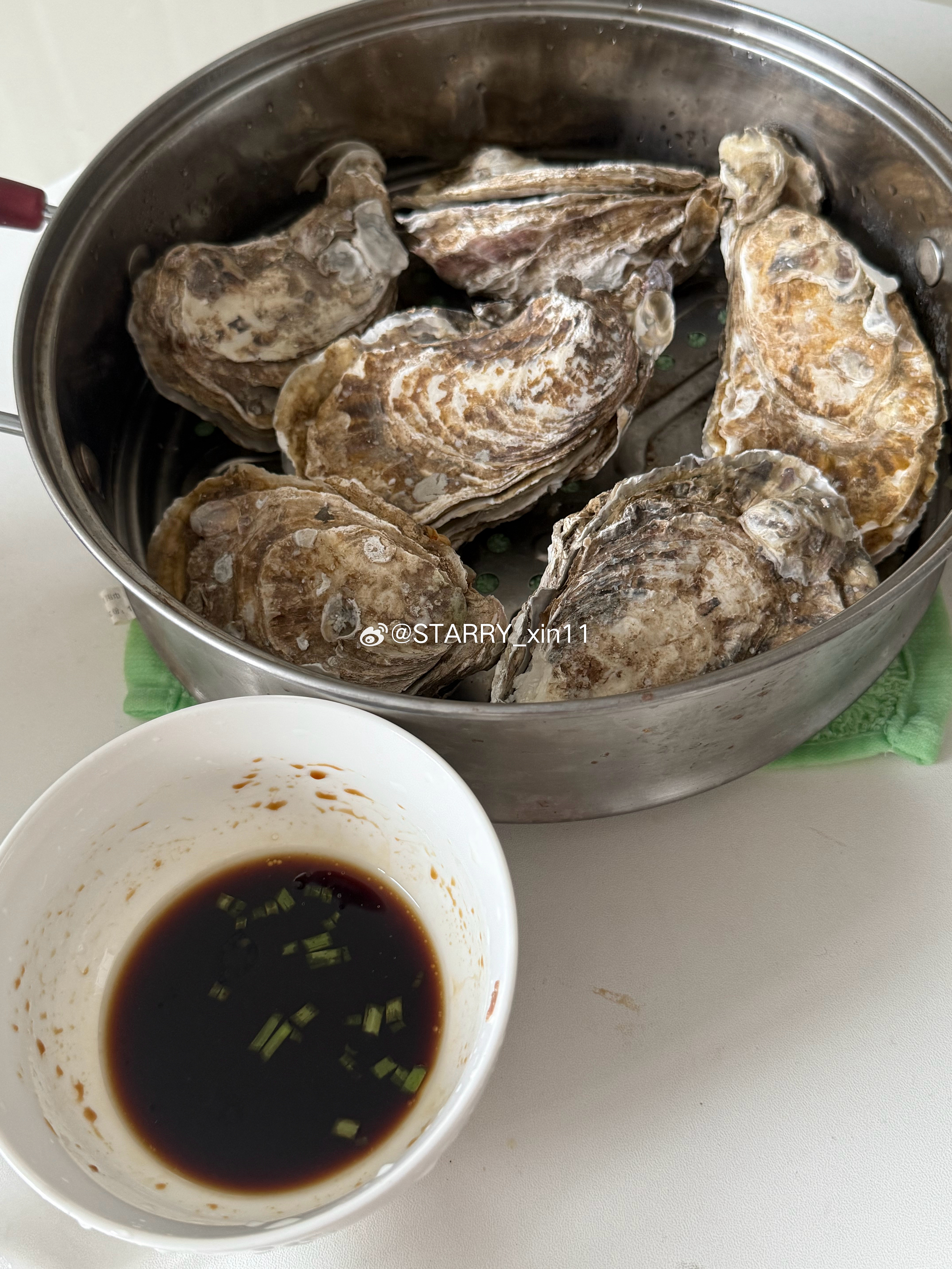 自己做生蚝吃，还不错哦