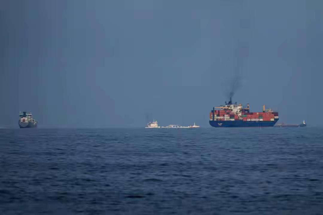 特朗普拿出“照妖镜”，谁是真盟友，谁是假盟友，一个呼吁全现身！近日，特朗普呼吁