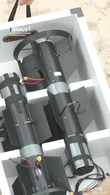 乌克兰国防部正式批准了新型萤火虫（Firefly）无人机制导炸弹套件，使该系统在
