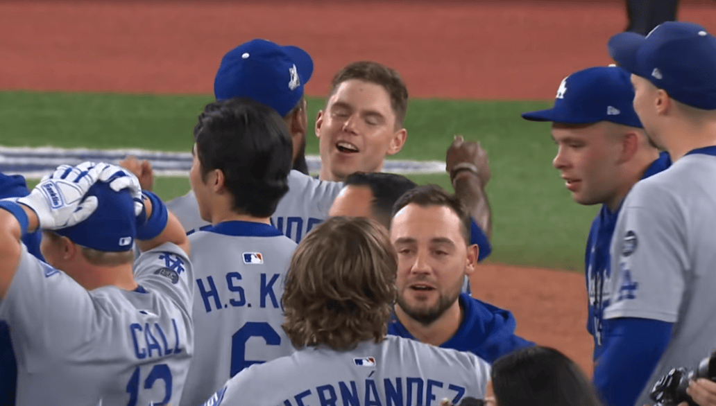 东契奇看MLB发推: 无与伦比的抢七大战, 祝贺洛杉矶道奇