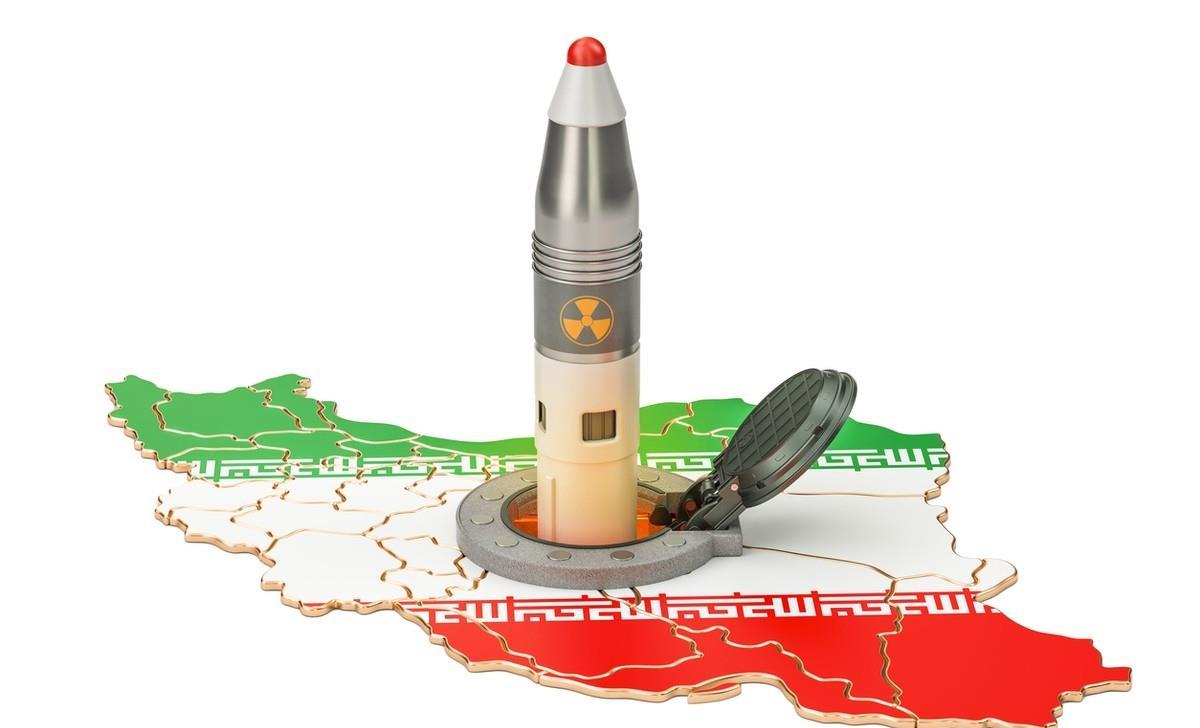 伊朗其实有点能力的，对抗美军也不是不可以，这不前几天才试射了，射程1万公里的洲际