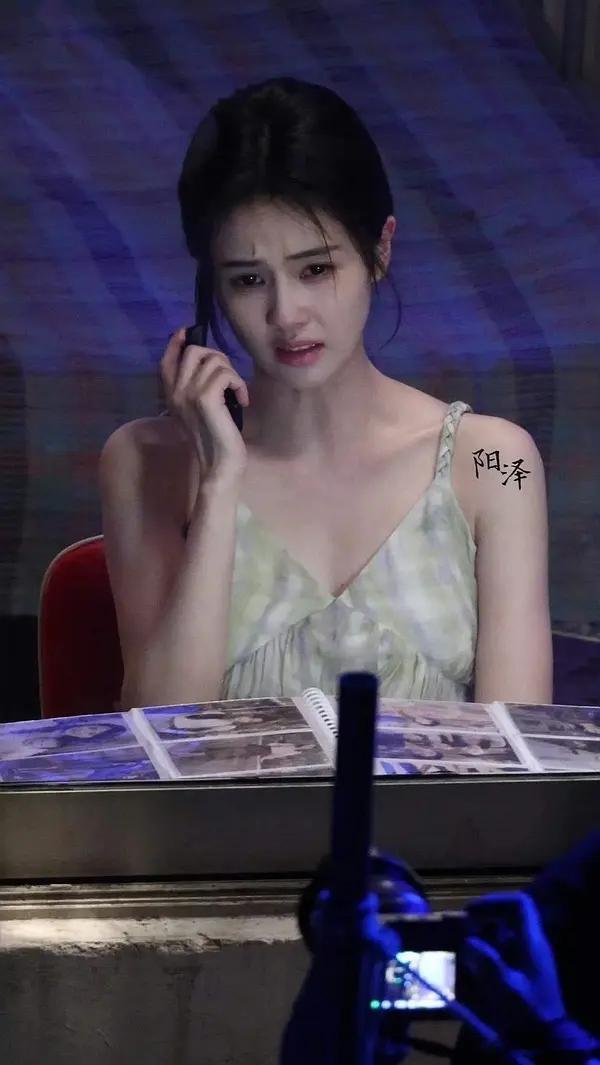 白鹿新剧路透这算美人嗔怒吗？
