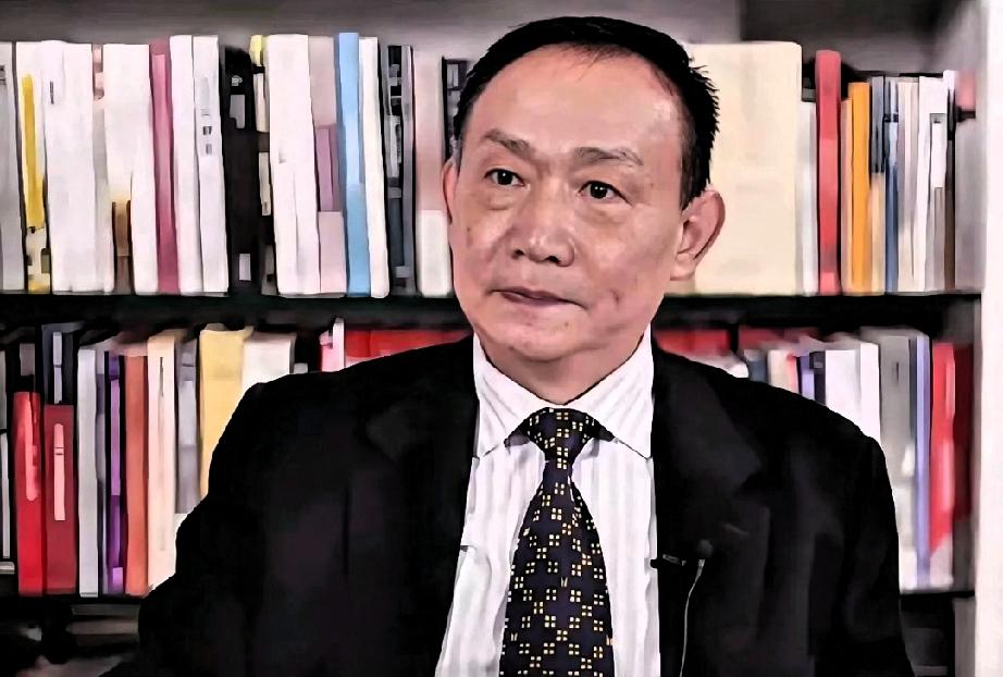 卢麒元被限流icon的那几天，我正看着他讲离岸信托，转手就被平台按死。昨天财政部