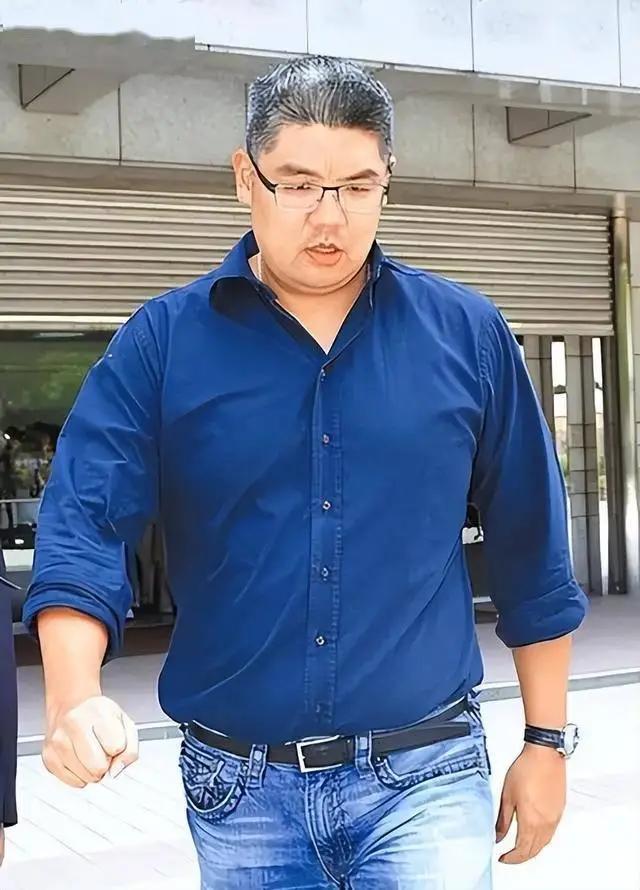 ☔“亲美友日和中”这是多么刺耳的六个字啊！果然，铁骨铮铮连胜文，在听到这六