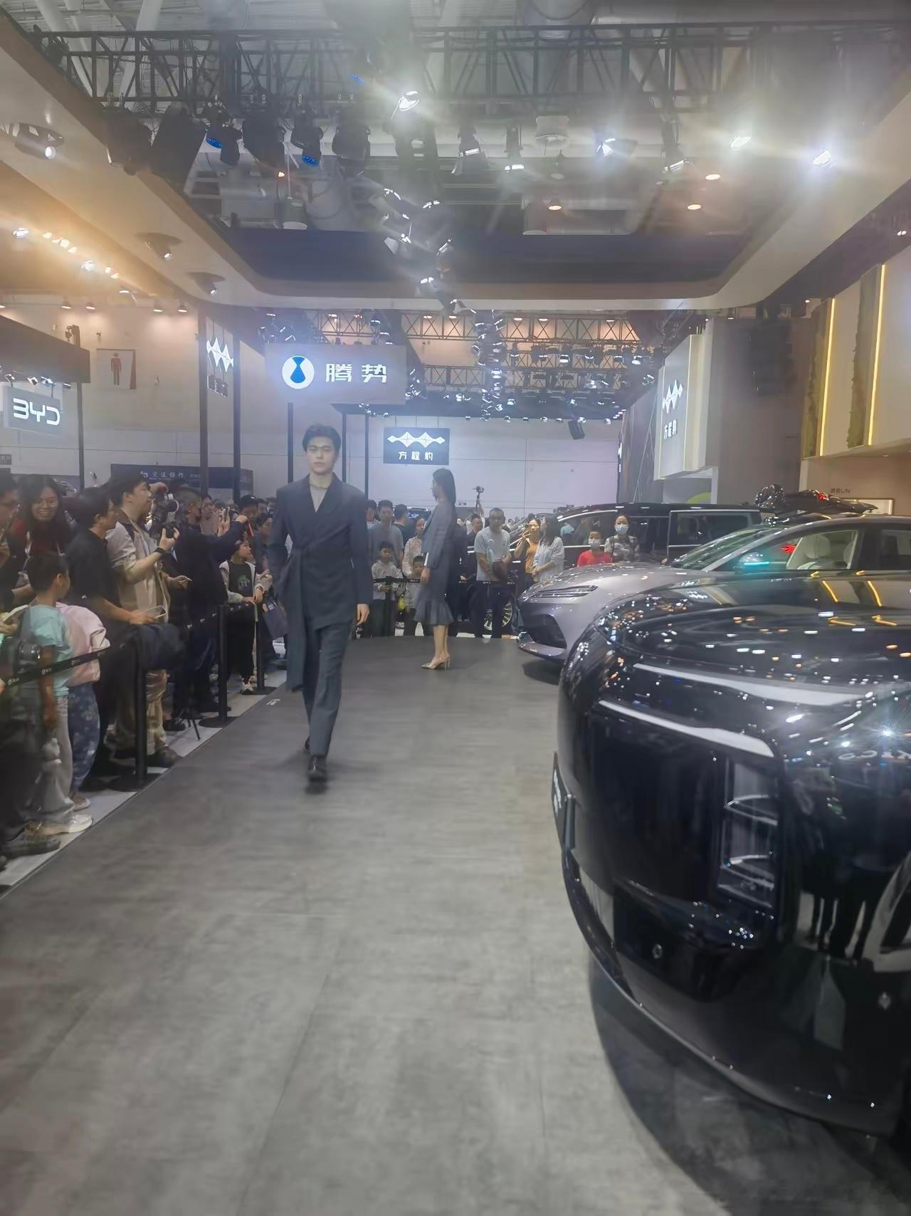 今年的苏州车展，比亚迪依然是C位！展位依旧是入口最大，今年的主力产品新增了大唐，