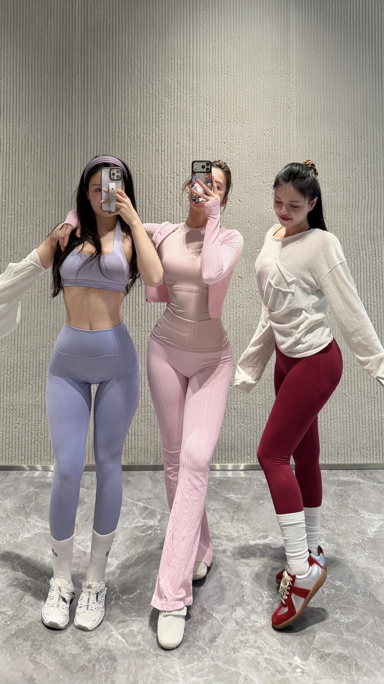 健身搭档健身穿搭毫无训练痕迹健身女孩穿搭日常分享