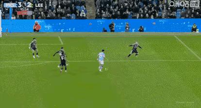 哈兰德状态低迷，福登二球救主，91分钟助曼城3：2绝杀利兹联队，升至积分榜次席，