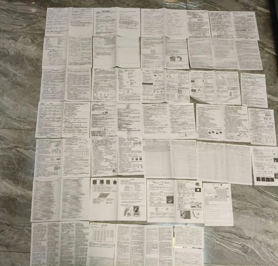 8天布置了800天的作业量！老师，你在吗？我家孩子作业根本写不完……