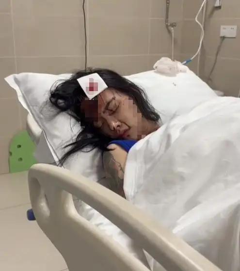 “闺蜜砍人后续，看得人血压飙升！”云南涵女士怎么也没想到，九月初一顿火锅，竟