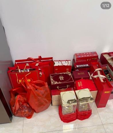 我看我儿子这婚怕是要黄。昨天去女方家谈订婚，刚开始两家客客气气商量婚礼时间。结果