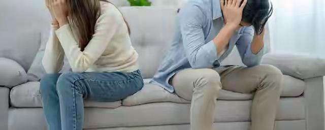 老公背叛婚姻欠债百万藏身外地，5年未归她凭这件事死死守家！李阿姨今年五十多岁