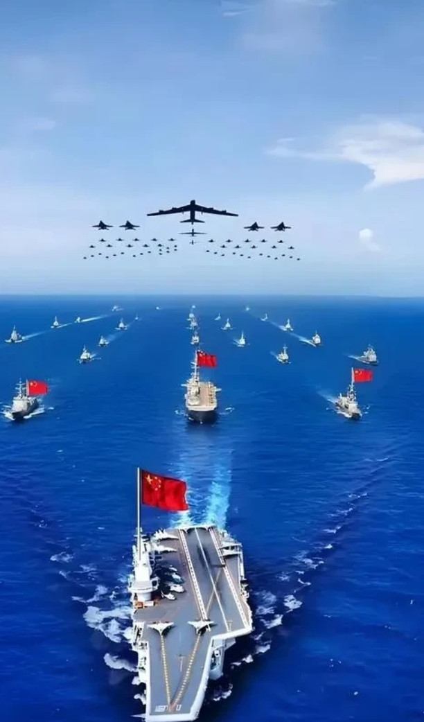 媒体称，5月下旬，中美双航母形成对峙。中国东海方向的辽宁舰与南海方向山东舰战斗群