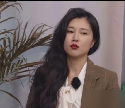 茹萍女儿：亲妈三通冷拒，逼出实力派你拍戏被炸伤半张脸，血蹭在戏服上哭着打