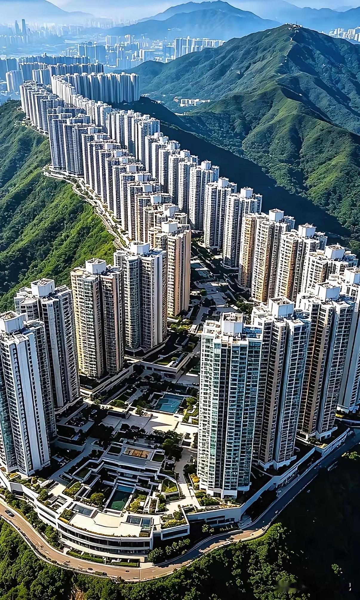 如果这个小区的房价跟山下的一样，你会选择在哪里买？