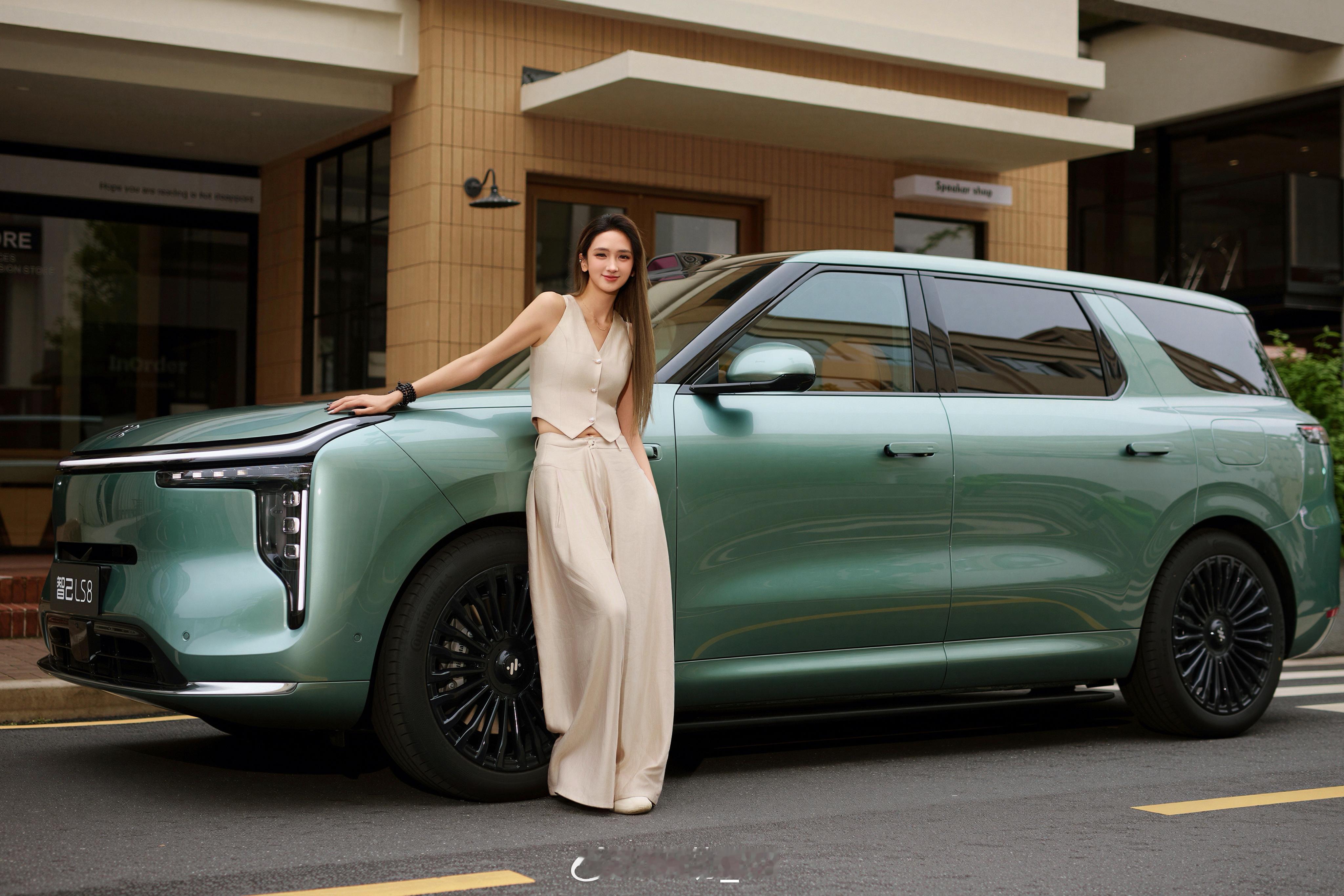 火速试完今天是在一次次诧异中度过的坐等智己LS84.16上市智己LS8将于4月