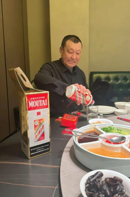 平头老百姓的机会在哪里。一、先认一个死理：凡是靠关系、资源、权力才能