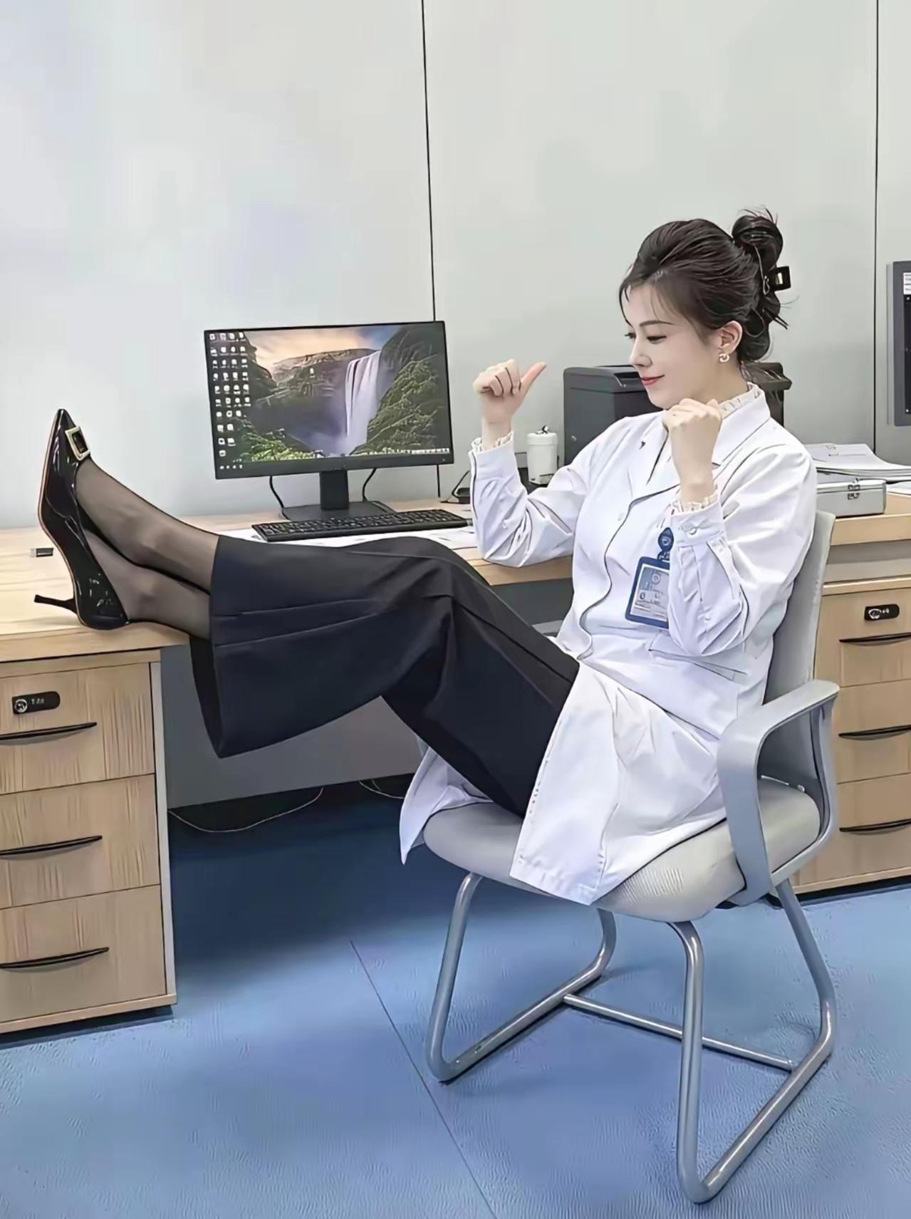 如果不是为了生活，谁会来这工作。