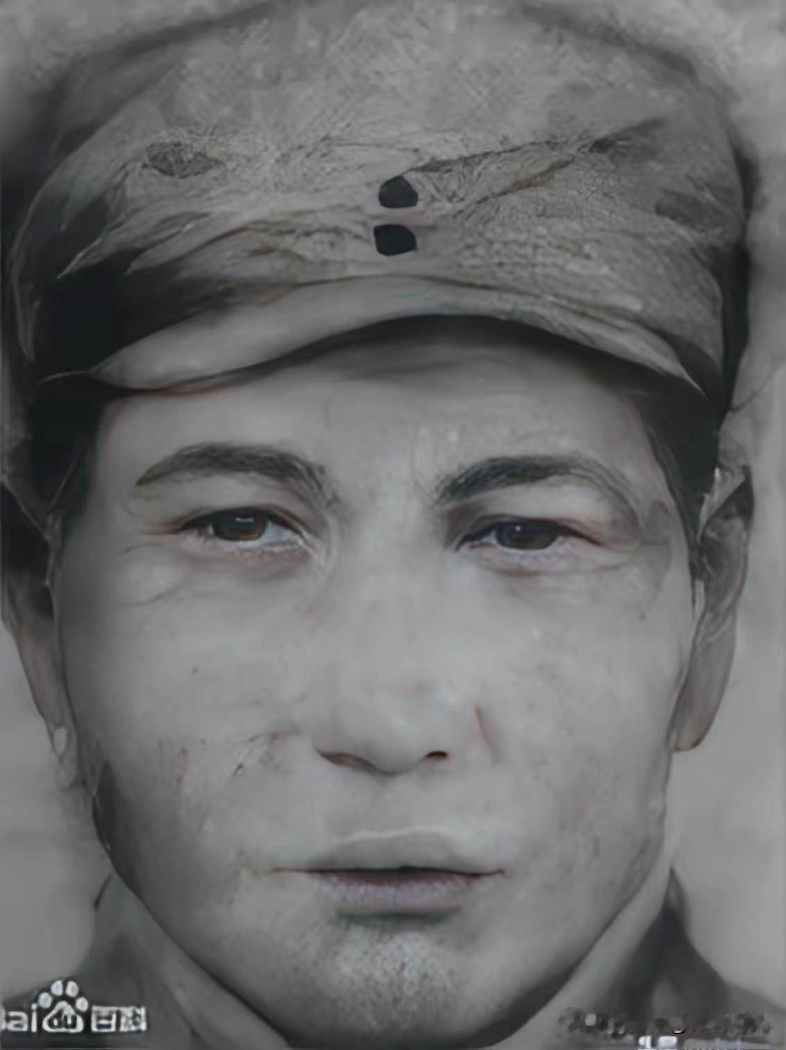 1944年，司令员康俊仁穿了件鬼子大衣回营，哨兵一枪将其击毙，事后上级的处理方式