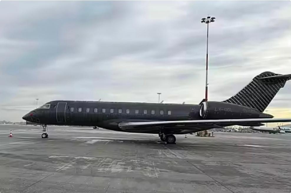 C罗7300万刀私人飞机现身波兰引发轰动，年保养费数百万据波兰媒体o2报道，C罗