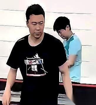 我跟你说，国乒最让人破防的，根本不是赢球那一刻。是你看一个28岁的男人，于子洋