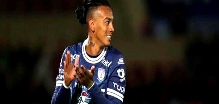 疯了？周薪9万欧，砸给一个69分钟0进球的板凳球员。武汉三镇这边天都快塌