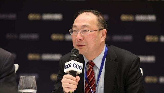 可别再幻想“中俄结盟”了！金灿荣教授说了大实话，他警告：俄罗斯不是兄弟，是邻居。