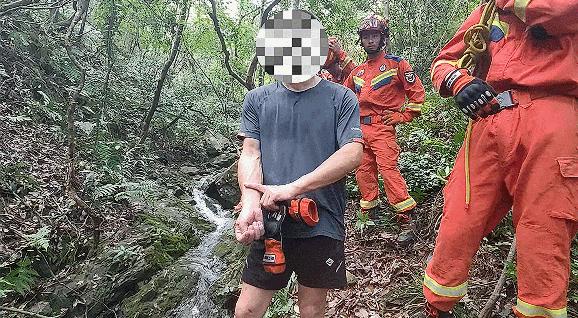 8月30号下午，浙江宁波鄞州区，有个叫杨师傅的男士，57岁了，湖南人，在宁波工作