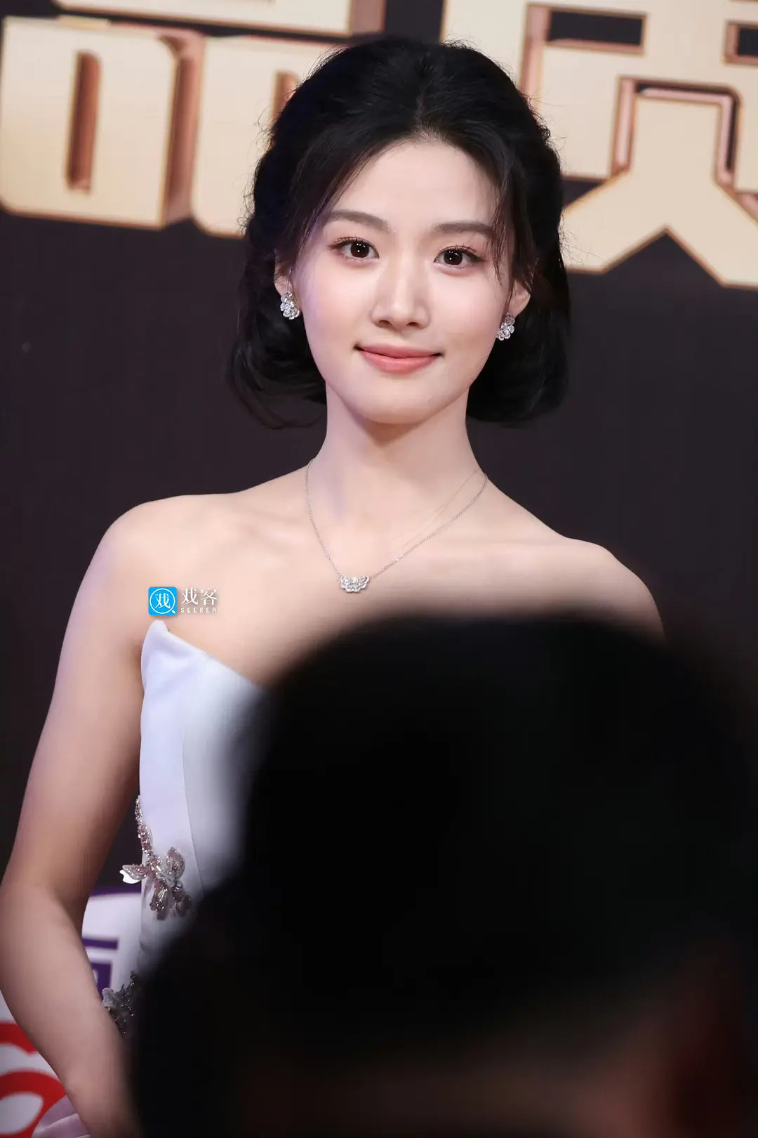 真的没有人觉得姚安娜长得很像卢昱晓吗？