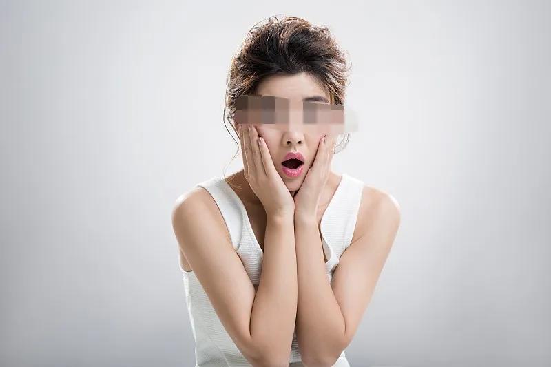 江西南昌，一女子去看演唱会，入住某酒店，凌晨2点多，她突然感觉胳膊一阵剧痛，一个