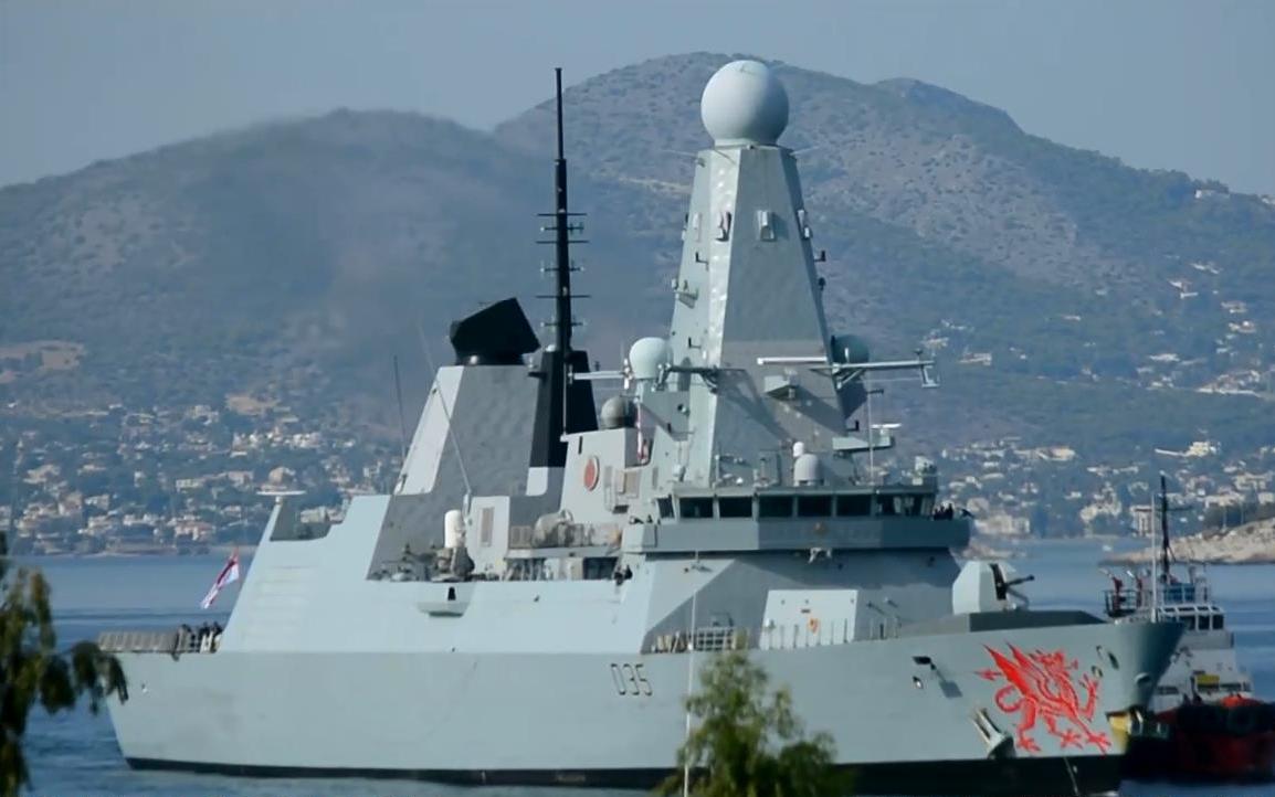 法国官方已经确认，英国皇家海军的45型防空驱逐舰“龙”号，正式加入了法国“戴高乐